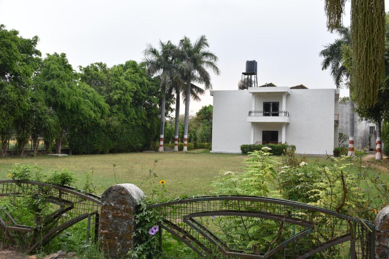 Greenwood Hotel Khajurāho Exterior photo