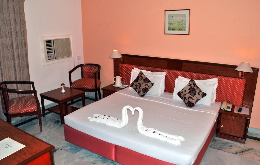 Greenwood Hotel Khajurāho Room photo