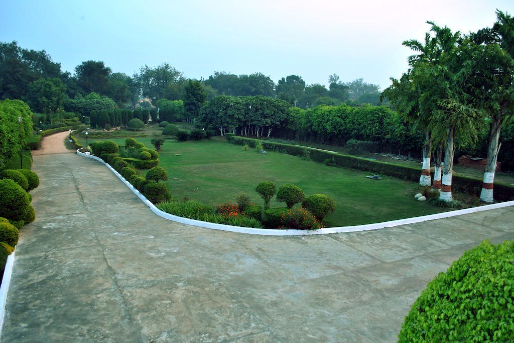 Greenwood Hotel Khajurāho Exterior photo